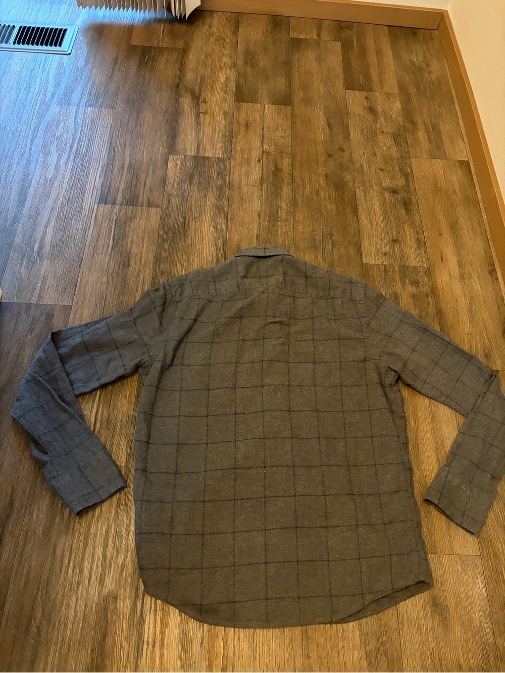 Untuckit Men’s Grey Causal Windowpane Long Sleeve Button Down Shirt Size Med - Picture 7 of 7